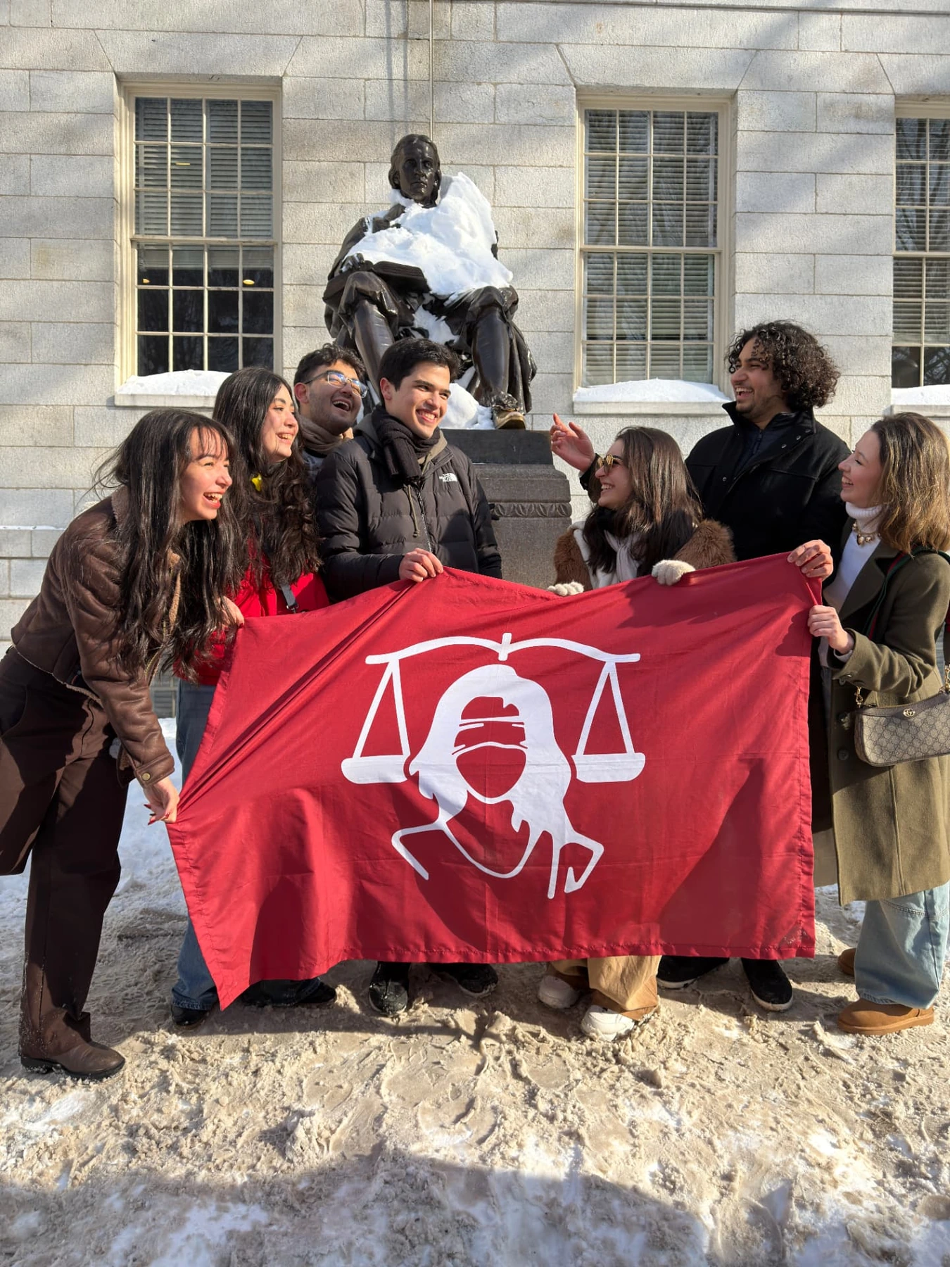 Advisors Diplomun em Harvard Yard, Cambridge.