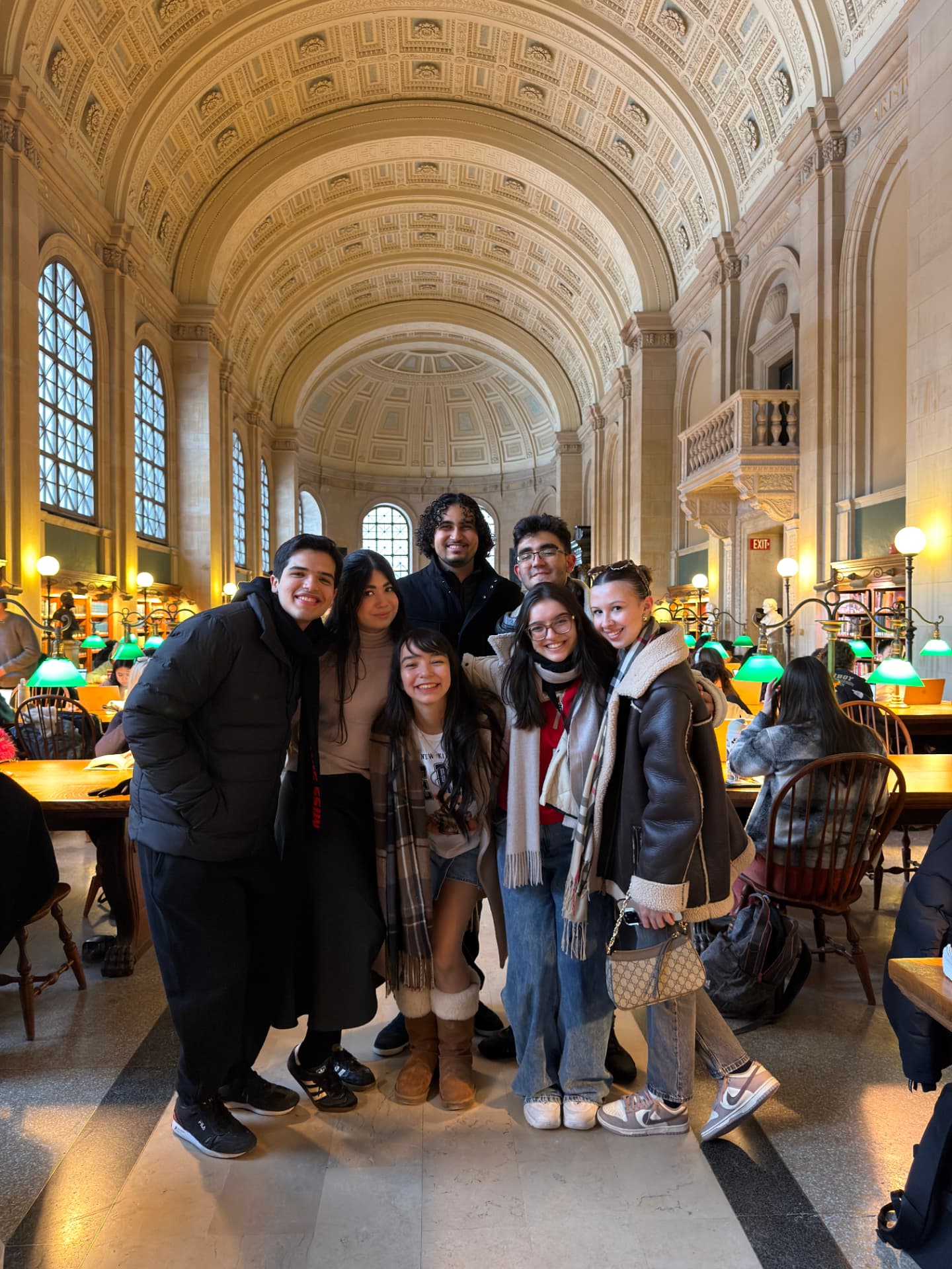 Participantes do Instituto Diplomun na Boston Public Library